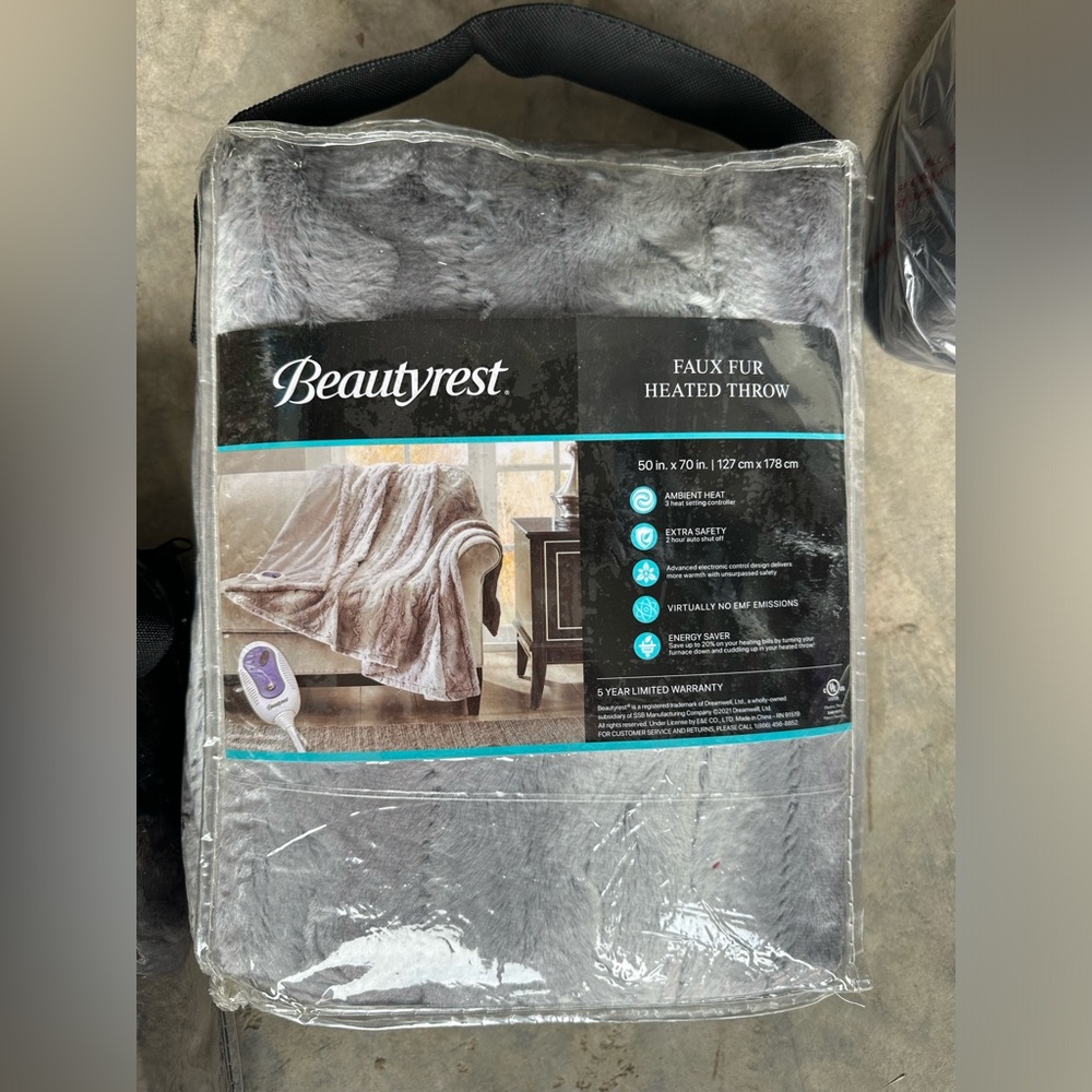 Faux Fur Heated Throw - Gray